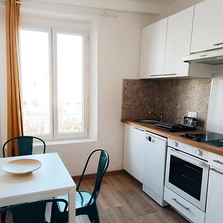 Deux Pieces Climatise Avec Splendide Vue Coeur Du Vieil Apartment Antibes